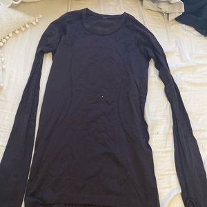 Purple/Black Lululemon Long Sleeve With Pattern On Sleeve Size 4